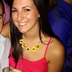 Express statement gold necklace